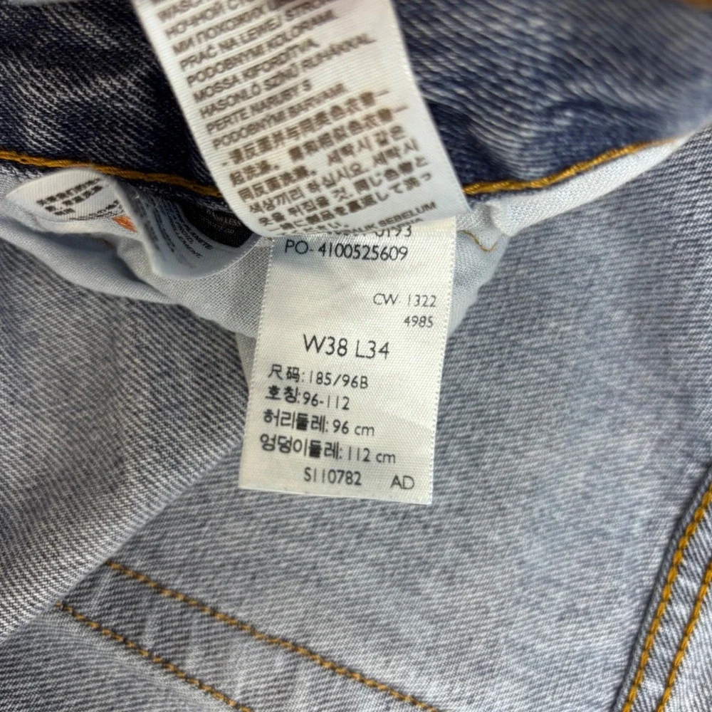 Vtg Levis 501 Original Fit Mens‎ Blue Denim Straight Leg Button Fly Jeans 38x34